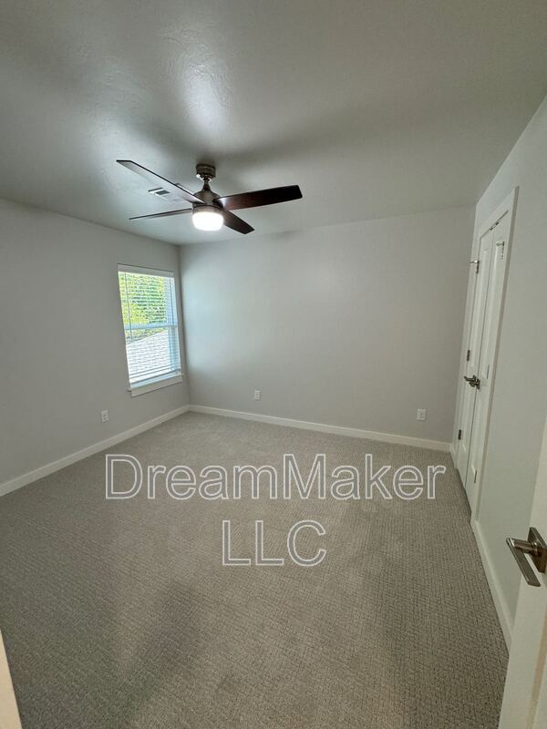 Building Photo - 901 Riva Pkwy
