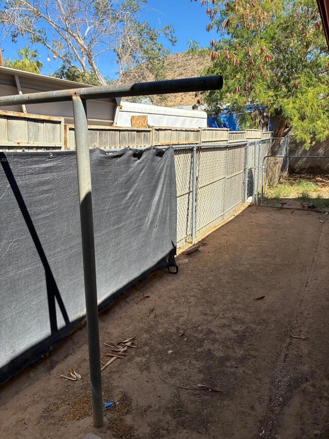 Building Photo - 10641 N 15th Ave