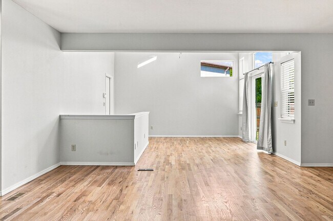 Building Photo - 3425 Talcott Terrace