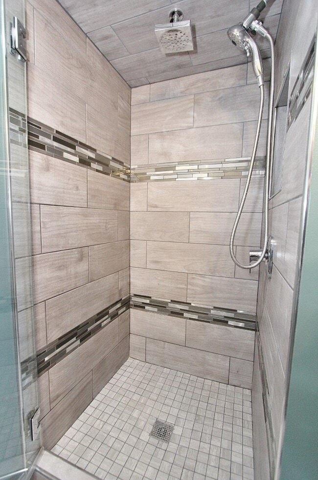 Building Photo - 3873 N Manchester St