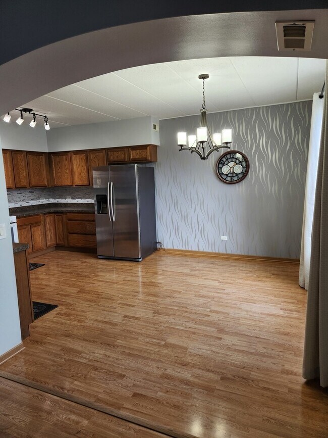 Building Photo - 9810 Liberty Cir