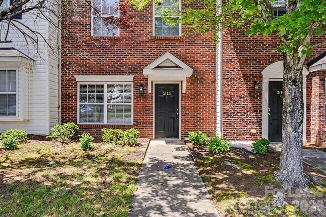Building Photo - 2120 Sardony Ln