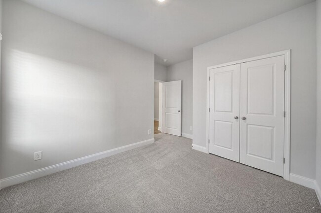 Building Photo - 3 Bed 2 Ranch Bath Home in Monroe!