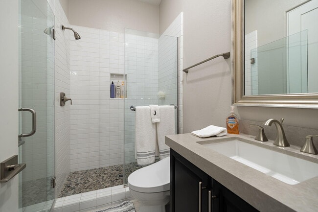 Building Photo - 81439 Merv Griffin Way