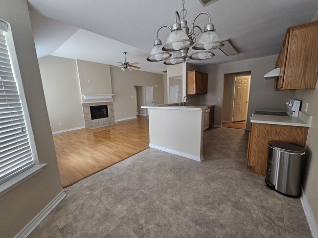 Building Photo - 3516 Valley Forge Dr