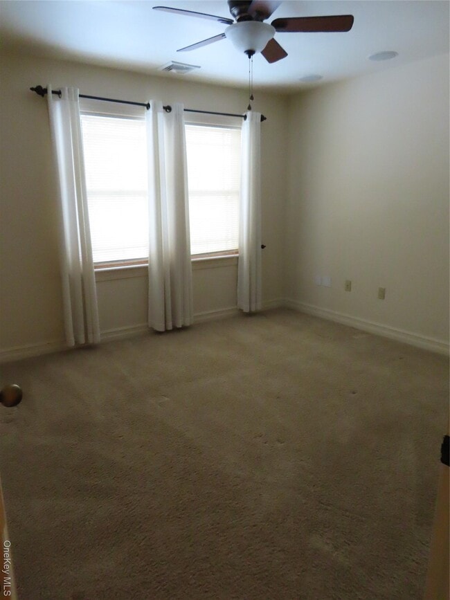 Building Photo - 71 Railroad Ave