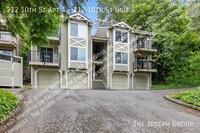 Building Photo - 212 10th St