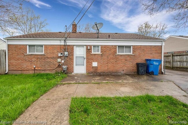 Building Photo - 11140 Ocalla Dr