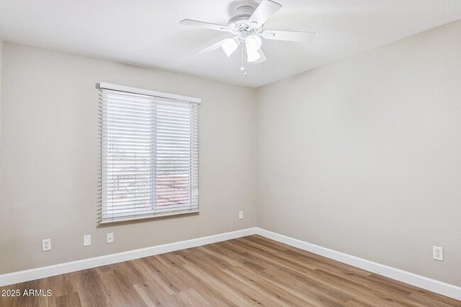 Building Photo - 5006 S Birch St