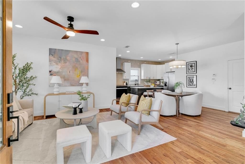 Building Photo - 976 Dunning St SE