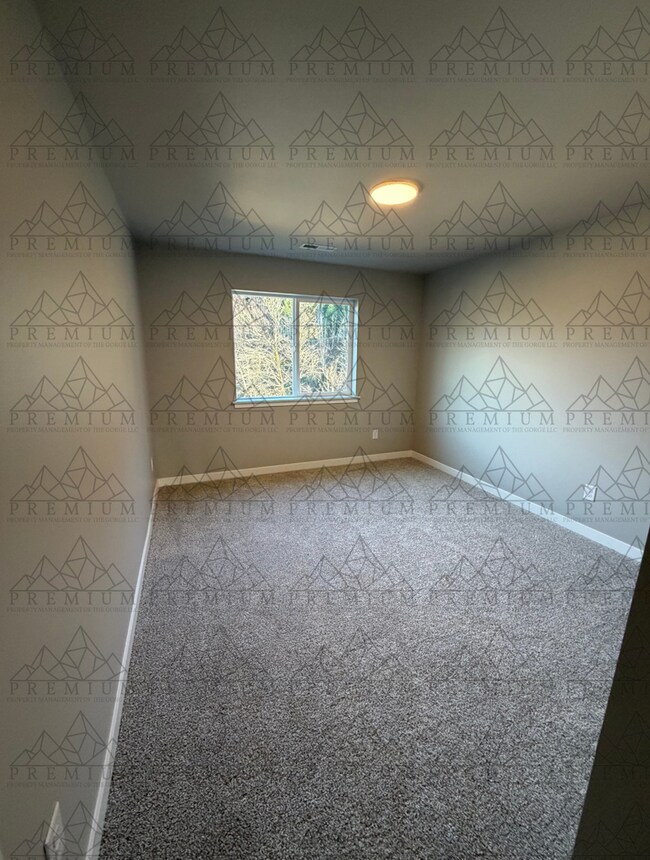 Building Photo - 1st MONTH FREE - 3 BED 2.5 BATH NEW BUILD!