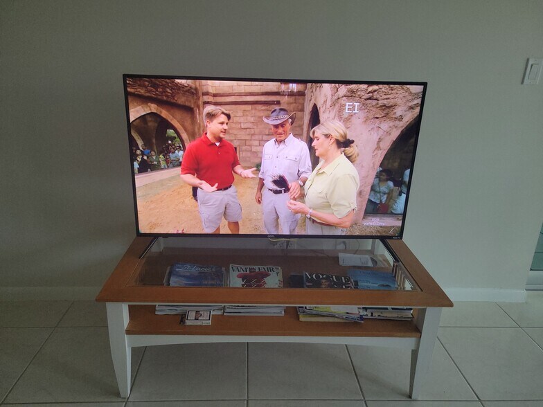 75" TV - 4200 Belair Ln
