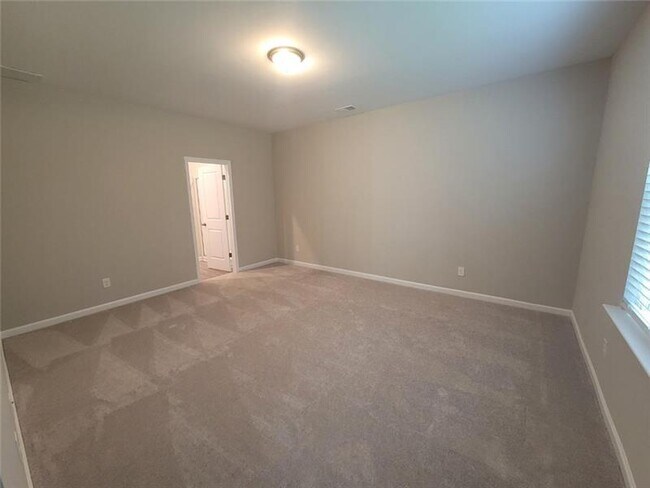 Building Photo - 140 Grey Falcon Ave