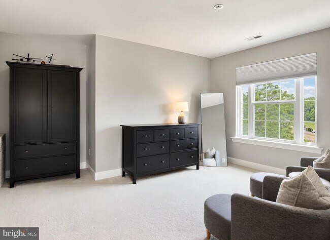 Building Photo - 23017 Holloway Ct