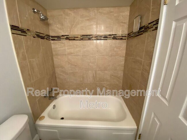 Building Photo - 5657 Harpers Farm Rd