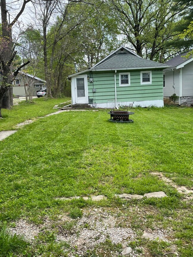 Building Photo - 1306 S Grant St