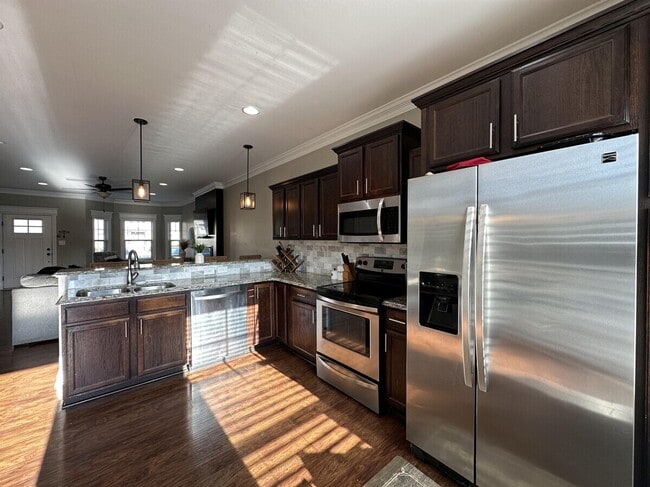 Building Photo - 154 Mallard Ln