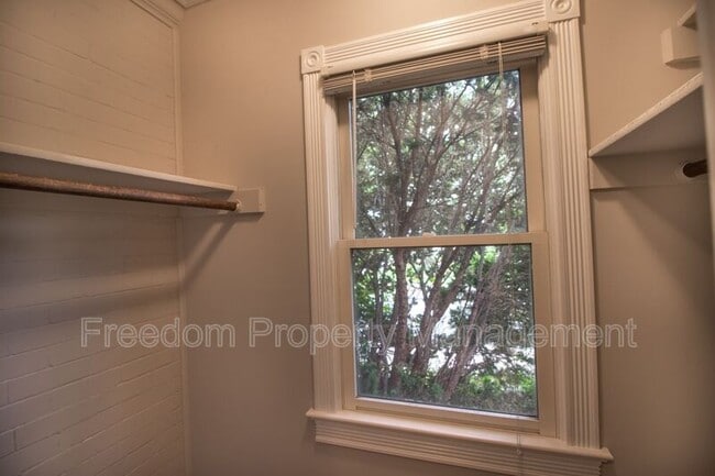 Building Photo - 9218 Portner Ave