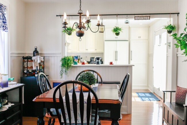 Building Photo - Beautiful Single Family Home in Willoughby Beach!!