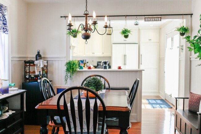 Building Photo - Beautiful Single Family Home in Willoughby...