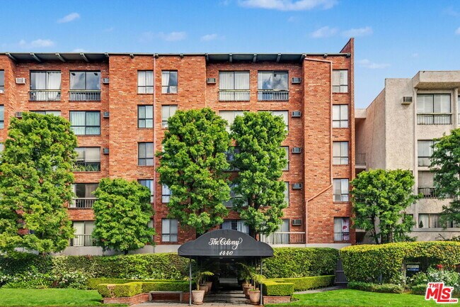 Building Photo - 1440 Veteran Ave