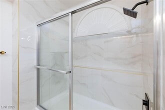 Building Photo - 9762 Silver Dusk Ct