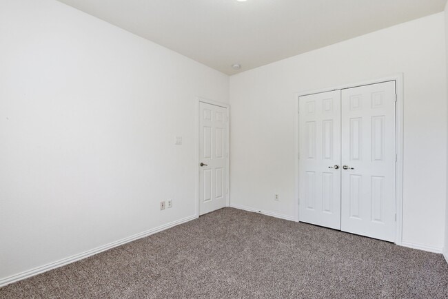 Building Photo - 16023 Powder Springs Ln