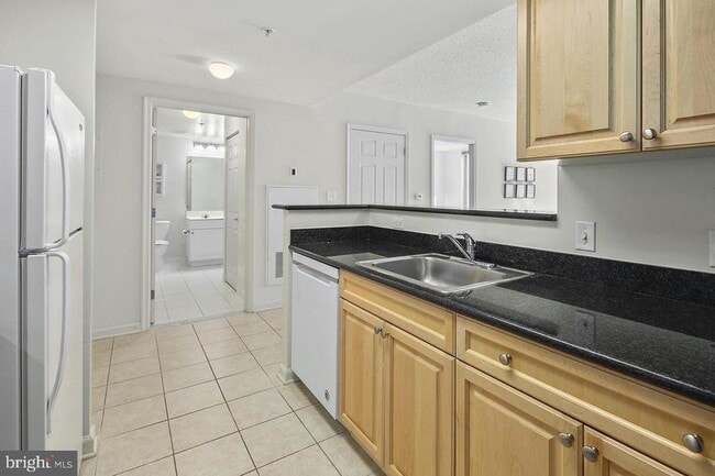 Building Photo - 2726 Gallows Rd