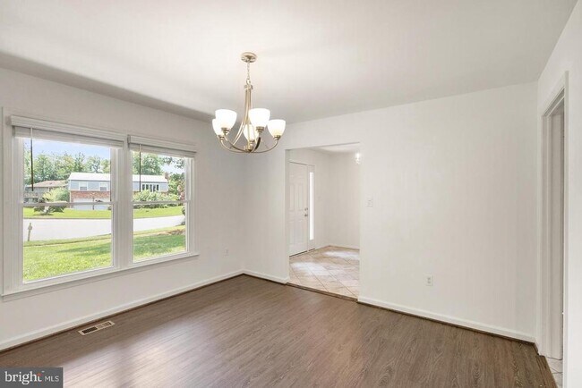 Building Photo - 8902 Huxley Ct