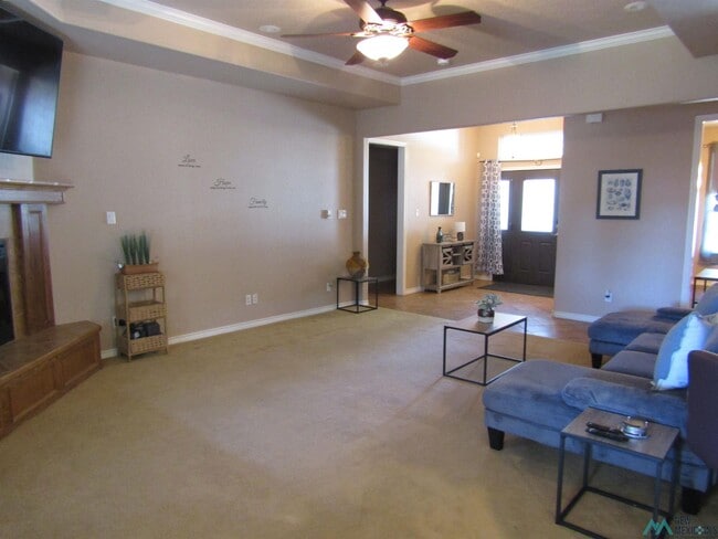 Building Photo - 1405 Lincoln Dr