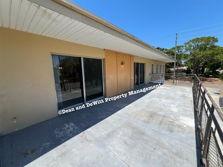 Building Photo - 1 Bed/1 Bath - Unit 17