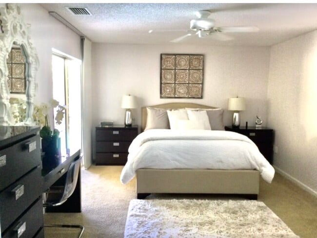 Building Photo - 10758 Cypress Bend Dr