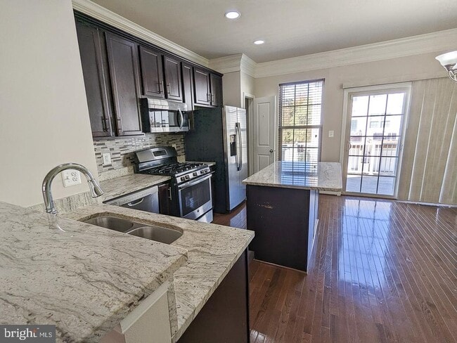 Building Photo - 4442 Potomac Highlands Cir