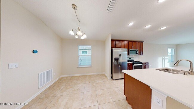 Building Photo - 141 Vicksburg Dr