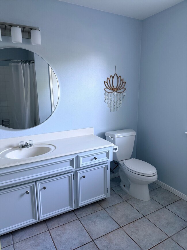 Building Photo - 2201 Summer Reef Dr