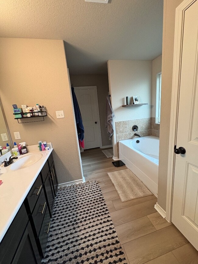 Building Photo - 6708 Oliver Loving Dr