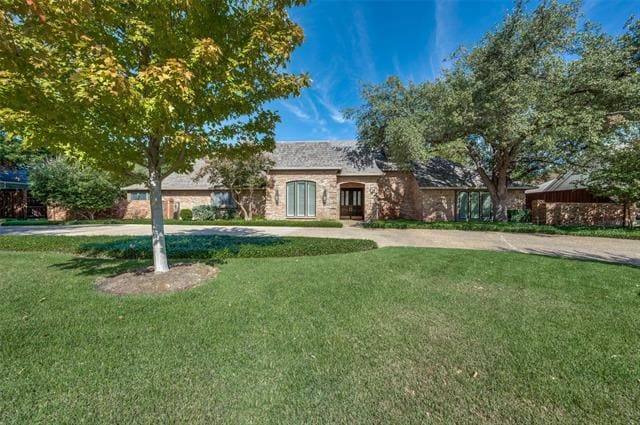 Building Photo - 5605 Lobello Dr