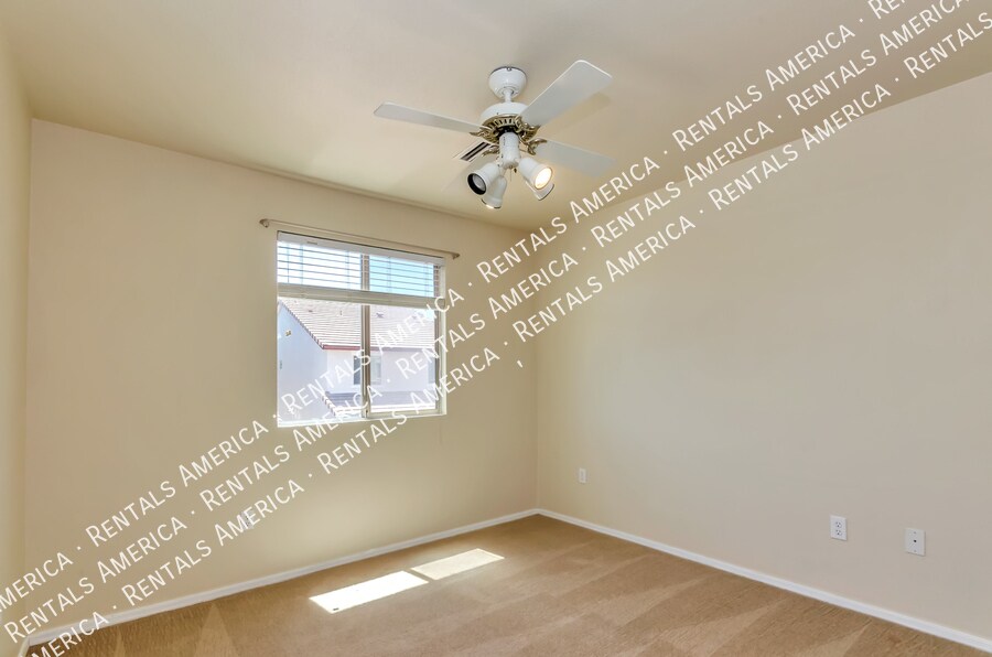 Building Photo - 10645 E Singing Canyon Dr