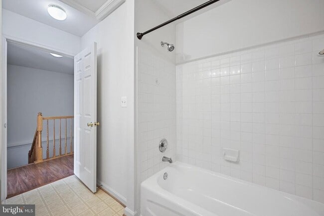 Building Photo - 10104 Sir Reynard Ln