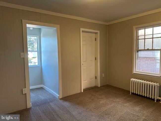 Building Photo - Duplex For Rent In Harrisburg School Distr...