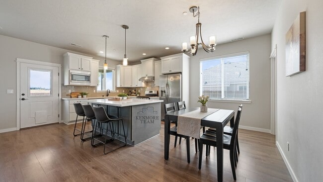 Building Photo - 5 Bedroom, 3 Bath Home in Richland