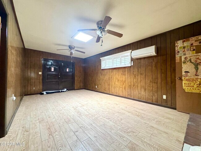 Building Photo - 7512 Kingman Dr