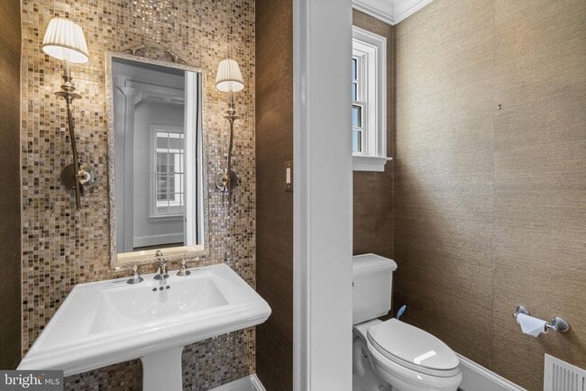 Building Photo - 11230 Kinsale Ct