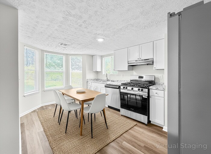 Building Photo - 1096 Brandon Hill Way