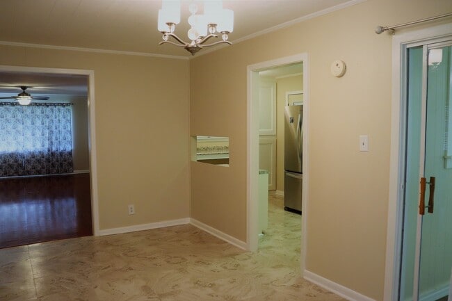 Building Photo - Bossier City, LA - 71112 - Beautifully upd...