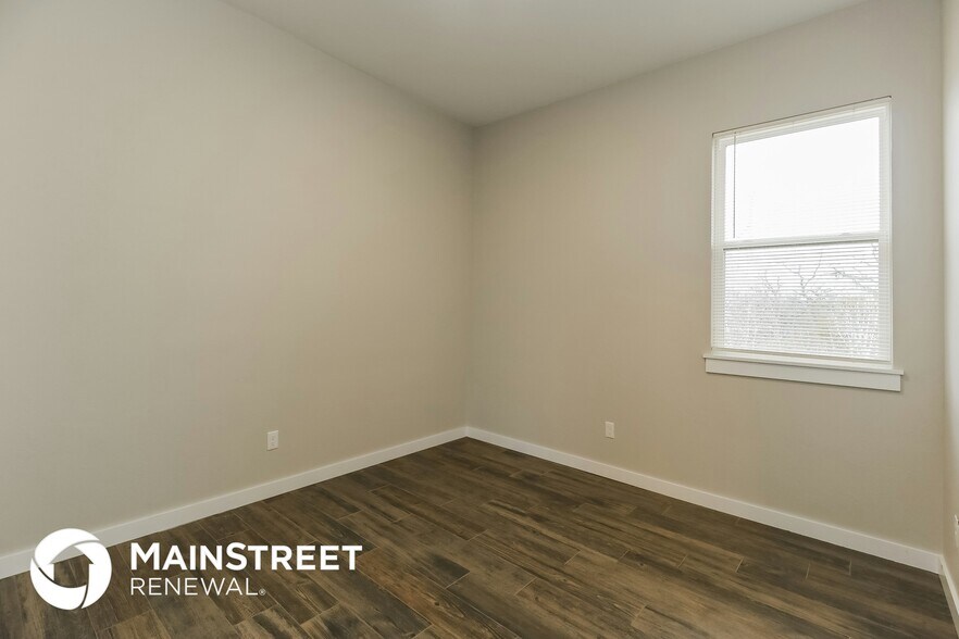 Building Photo - 11249 Paradise Out Ln