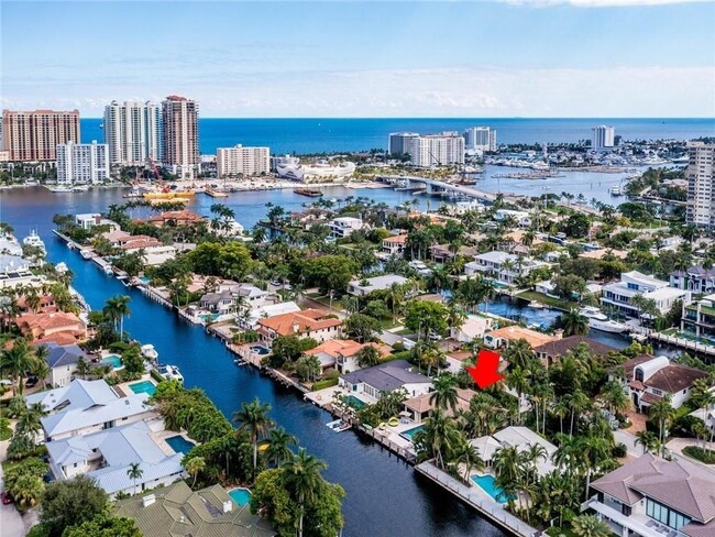 Building Photo - 2437 Castilla Isle