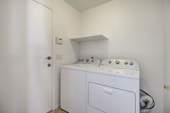 Building Photo - 4326 W Creedance Blvd