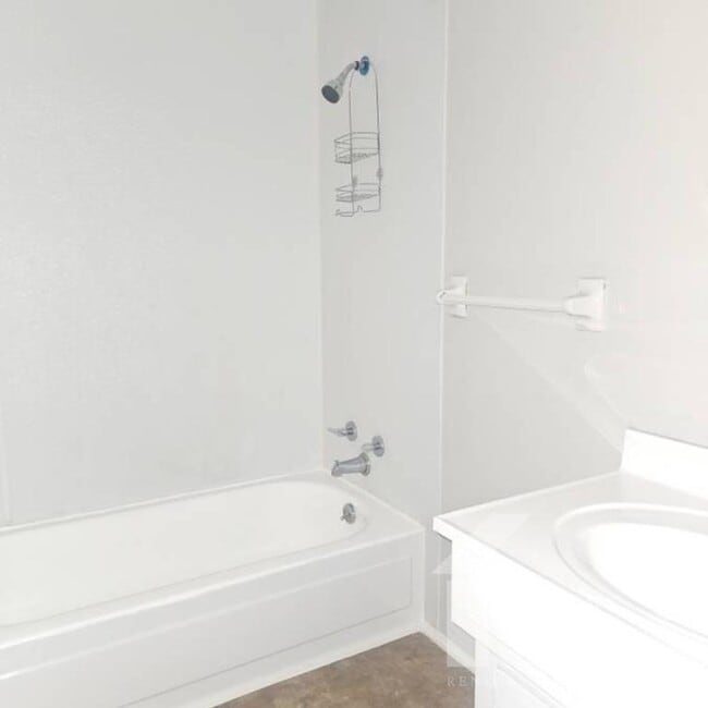 Building Photo - 130 Ashdown Dr