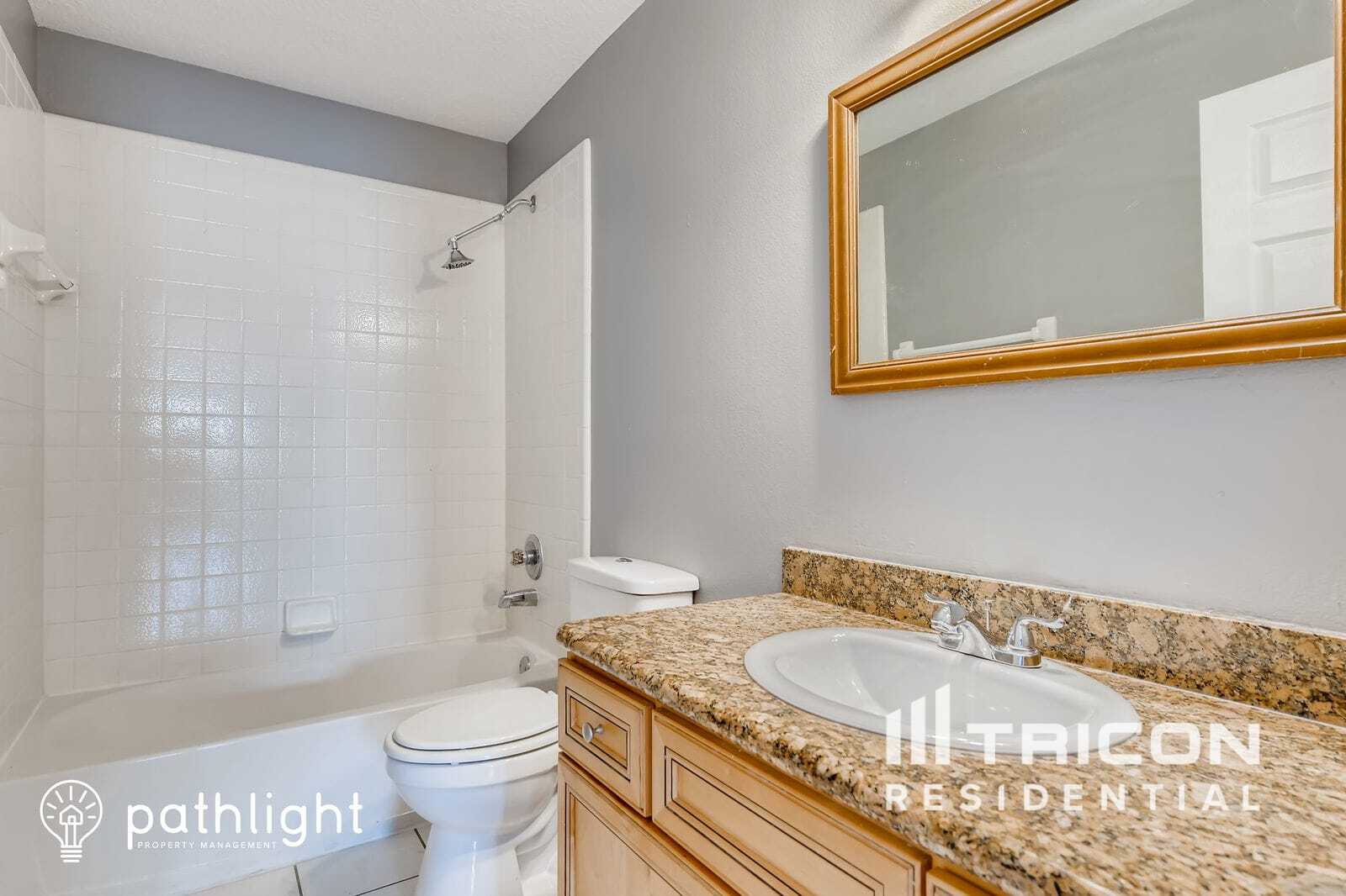 Building Photo - 102 Knights Hollow Dr